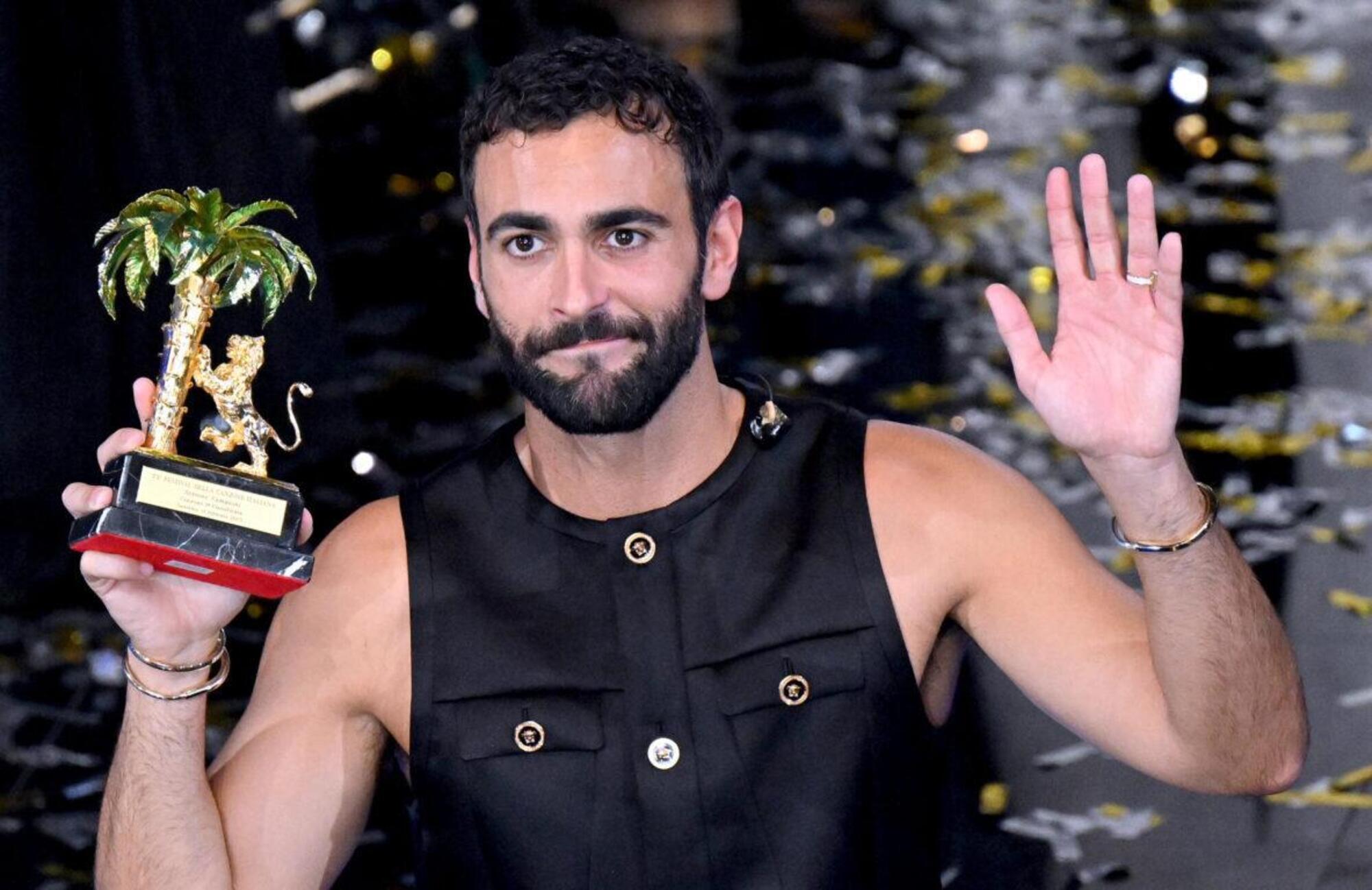 Mengoni vince a Sanremo