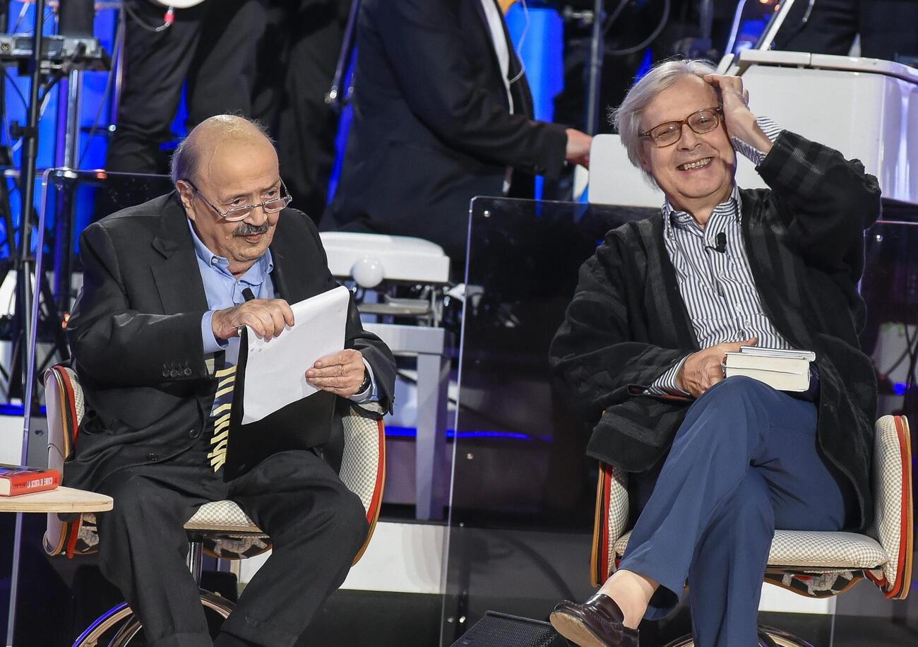 L&rsquo;addio a Costanzo, Sgarbi: &ldquo;Rivive nei suoi eredi, da Giletti a Porro&rdquo;. E ricorda la prima volta: &ldquo;Litigammo...&rdquo;