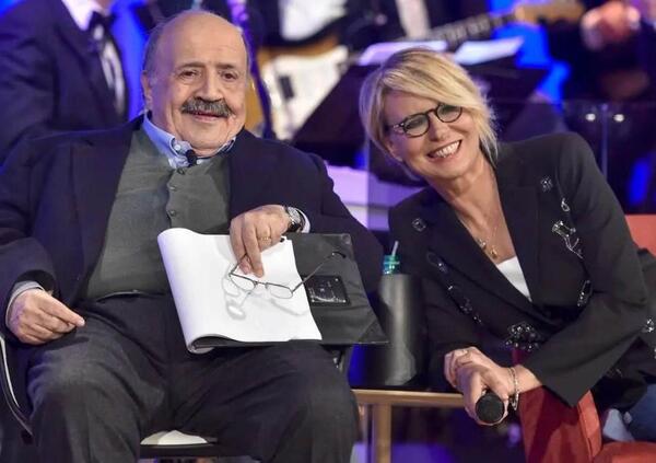 Aldo Grasso fa a fette Costanzo: &ldquo;A sinistra e con Berlusconi, col piede in pi&ugrave; scarpe. Si pu&ograve; stimare un iscritto alla P2 e che intervista Licio Gelli?&rdquo; E sulla De Filippi...