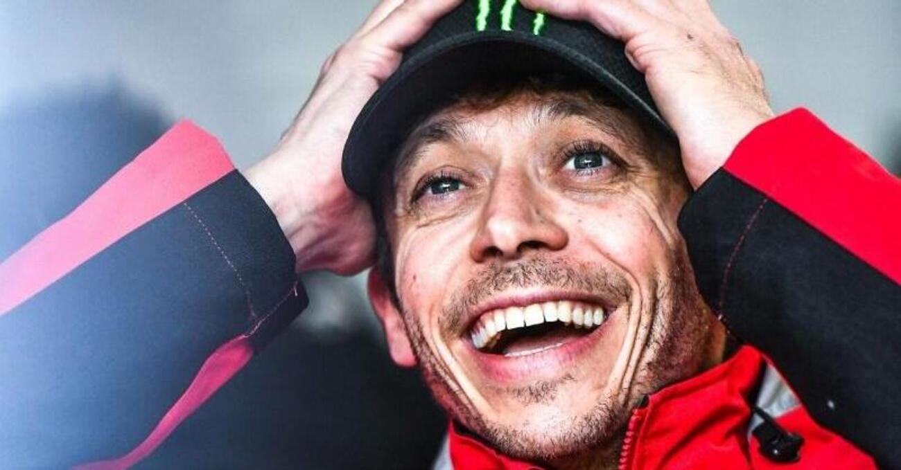 Il regalo dei ragazzi dell&rsquo;Academy a Valentino Rossi? Eccolo qui, tra le polemiche (assurde) di chi l&rsquo;ha fatto