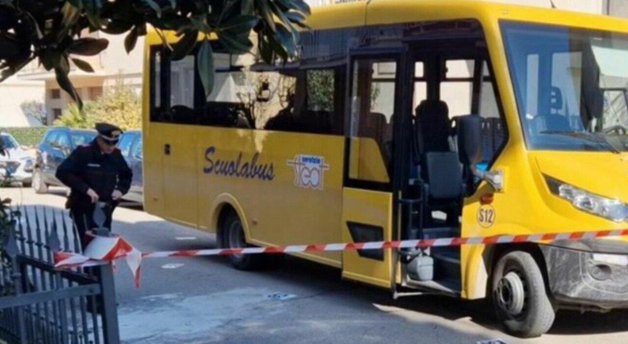 Lo scuolabus che ha investito il bambino in provincia di Fermo