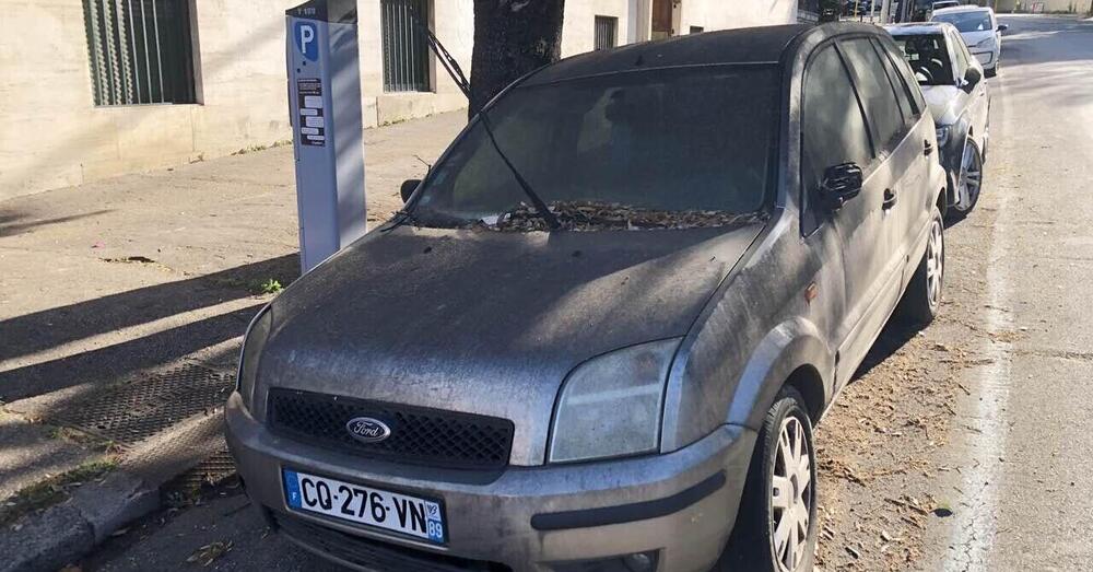 L&rsquo;ultima piaga di Roma? Le auto abbandonate: mai cos&igrave; tante