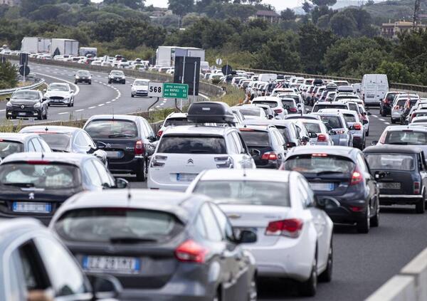 Quanto costa mantenere un&#039;auto? Sempre di pi&ugrave;: ecco l&#039;incredibile aumento