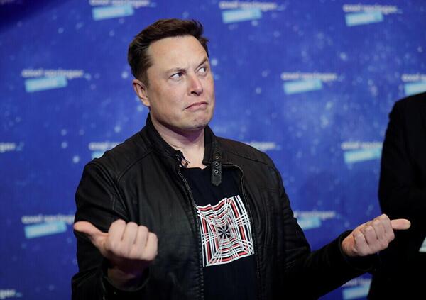 Ma quanto inquina Elon Musk che usa il jet privato per percorrere 6 miglia?