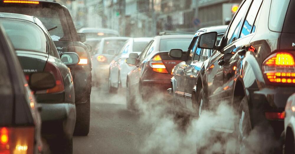 Dubbi della politica sulle emissioni delle auto elettriche? Il confronto con le auto a benzina e diesel &egrave; impietoso...