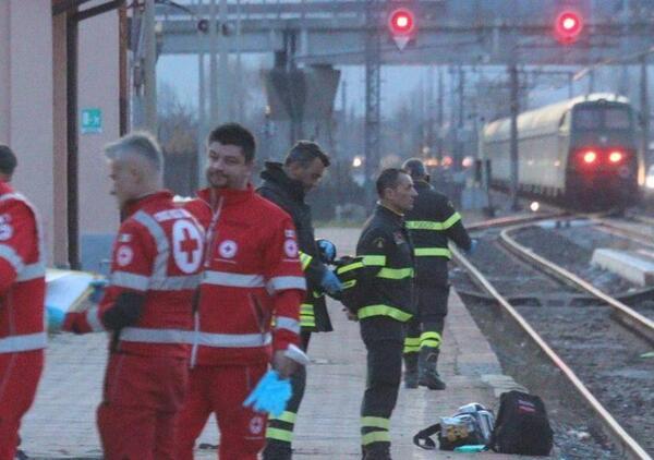 Due giovanissimi investiti dal treno: sul mancato utilizzo del sottopasso forse una &ldquo;sfida&rdquo; contro il tempo