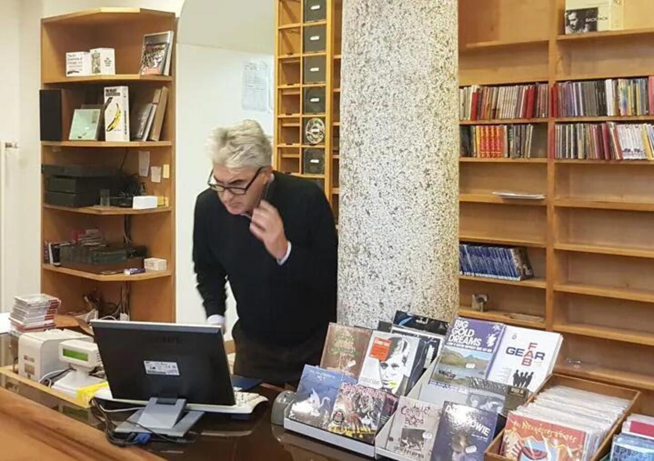 A Milano finisce una storia: l&#039;ultimo giorno di Buscemi Dischi