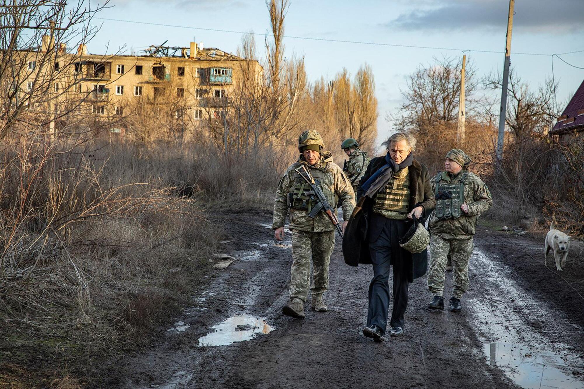 Bernard-Henri L&eacute;vy in Ucraina