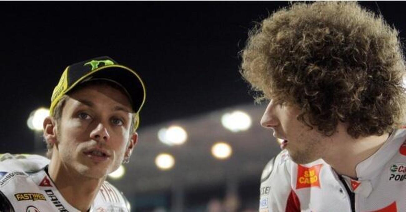 Valentino Rossi a fuoco: La figura di m**da di Marquez, il pianto del Sic e quello dei tifosi. E sulla F1&hellip;