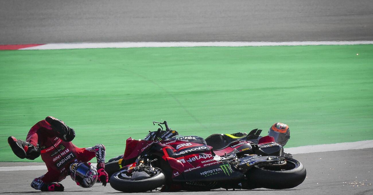 Enea Bastianini esce dalla Sprint Race con una scapola rotta. Il dottor Costa: &ldquo;Potrebbe anche correre in Argentina&rdquo;