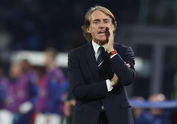 Perch&eacute; adesso tutti criticano Roberto Mancini? Ecco in che modo sta esagerando con la Nazionale