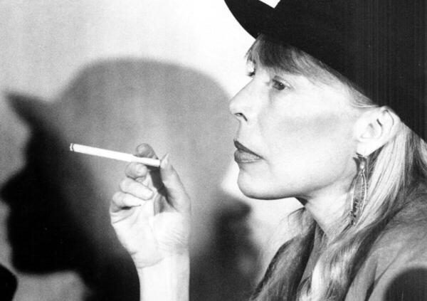 A 80 Joni Mitchell &egrave; ancora la pi&ugrave; figa. Mentre la Schlein indecisa a tutto e Damiano il romanista&hellip;