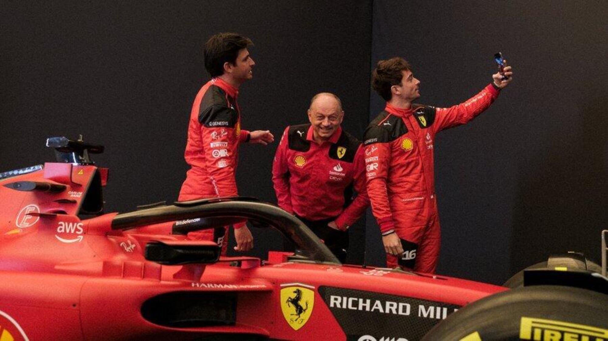 Carlos Sainz, Fr&eacute;d&eacute;ric Vasseur e Charles Leclerc