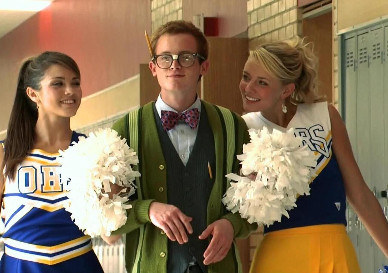 L&rsquo;intelligenza del cantante, il nerd e le cheerleader, la scuola che ammazza i talenti, la svogliatezza dei giovani e altre scemenze