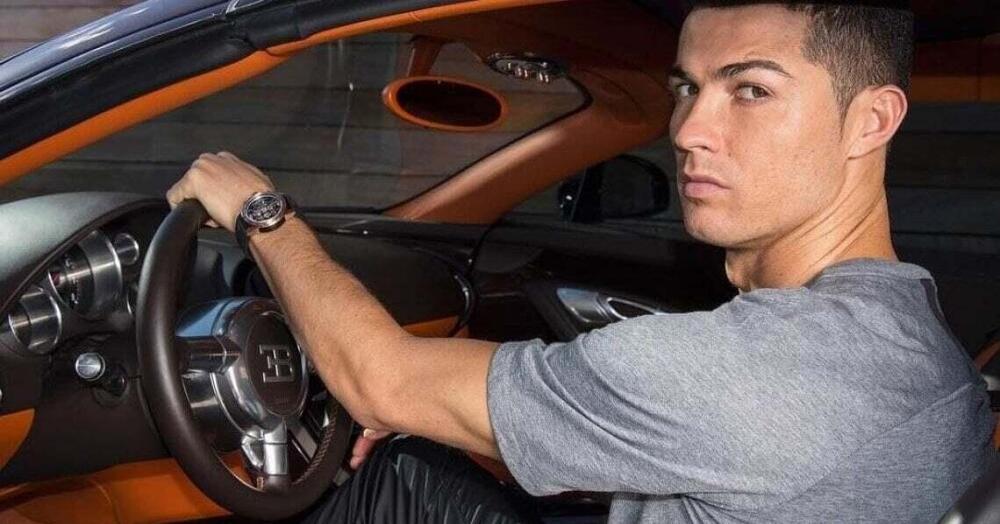 La nuova supercar di Cristiano Ronaldo? Ecco com&#039;&egrave; e quanto vale la sua Bugatti esclusiva [VIDEO]