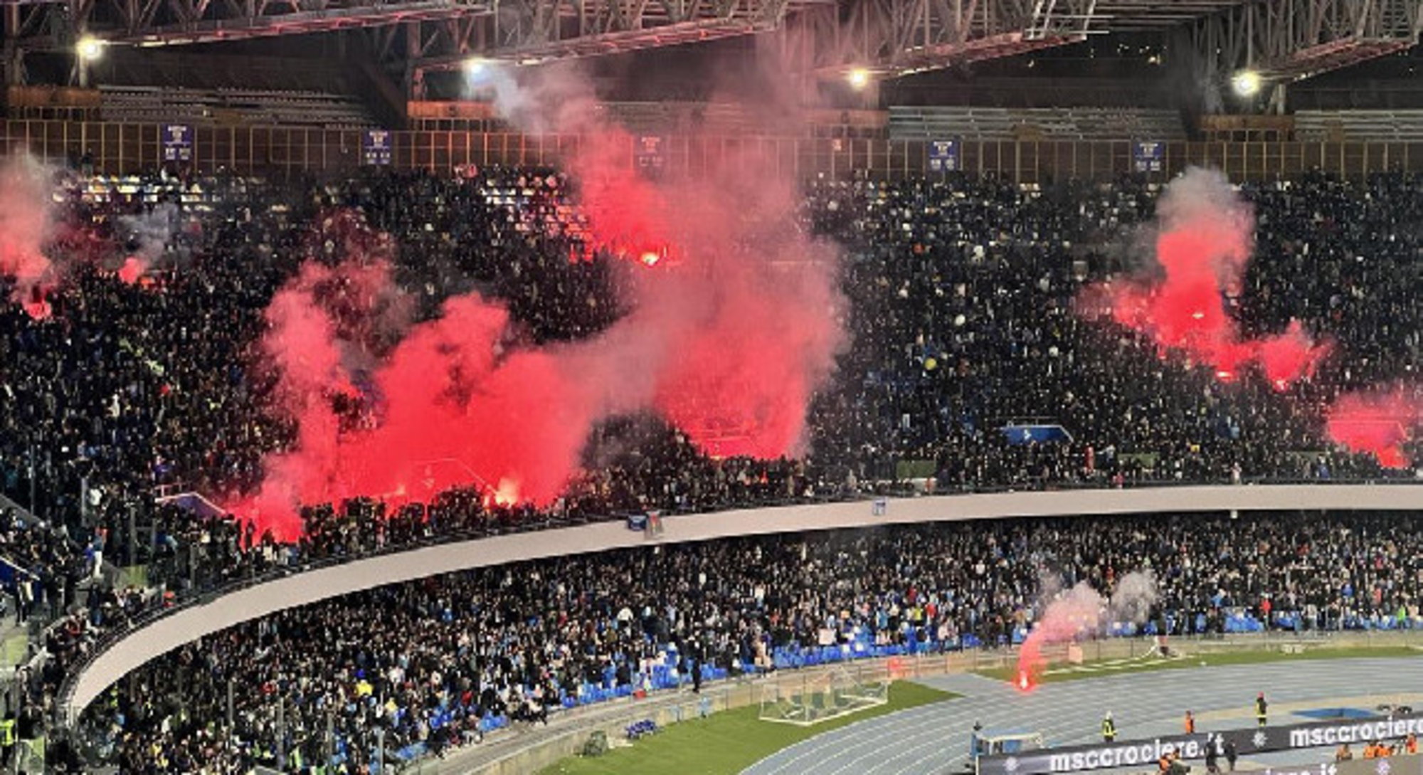 Napoli, scontri ultras