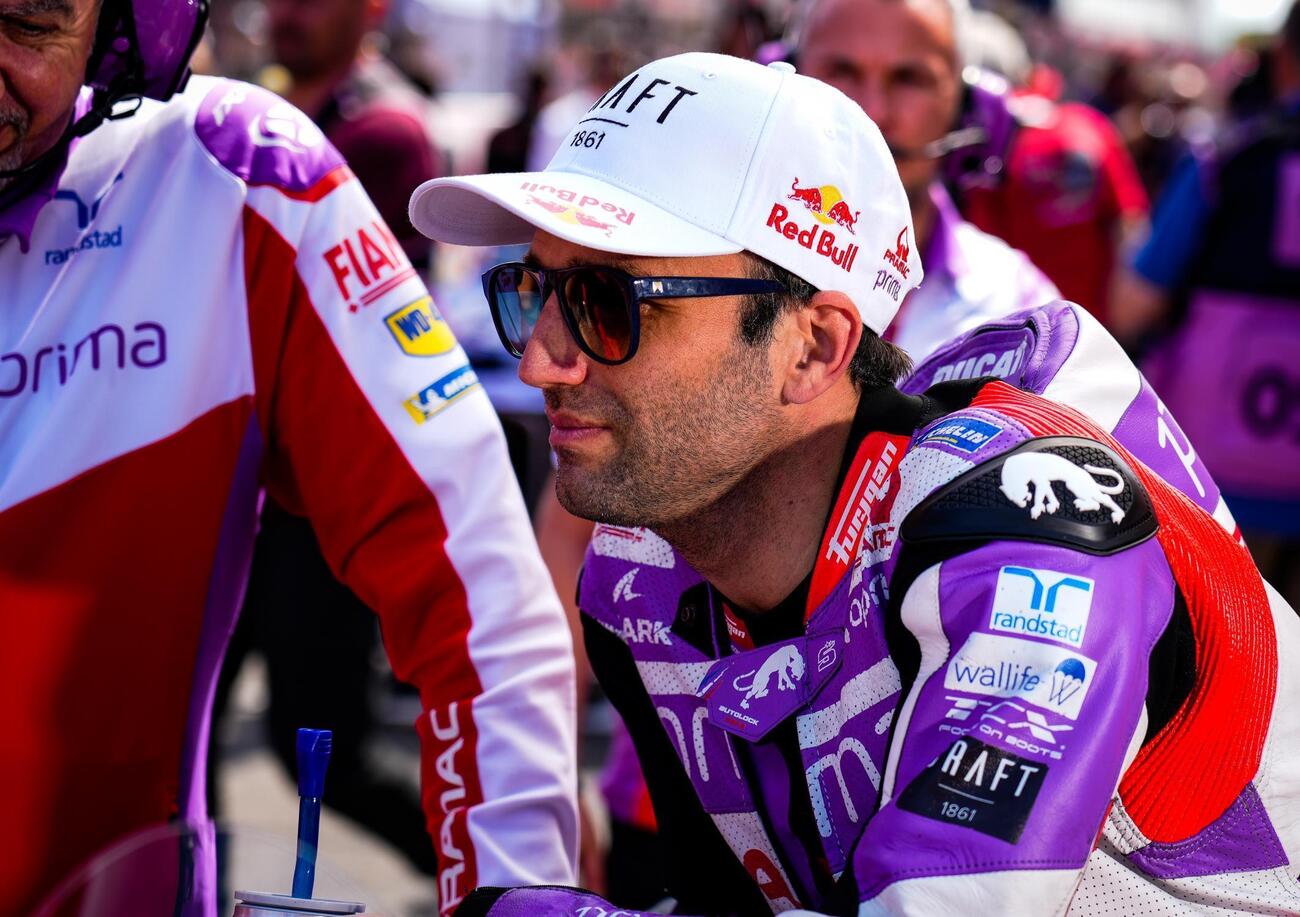 Zarco a Valentino Rossi: &ldquo;In una curva con la BMW a Misano recuperi 5 anni di frustrazione in MotoGP&quot;