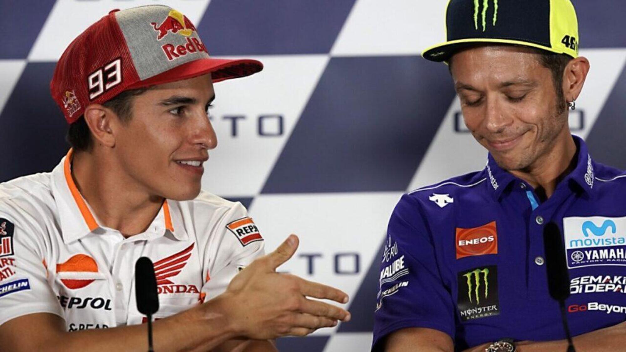 Valentino Rossi e Marc Marquez stretta di mano