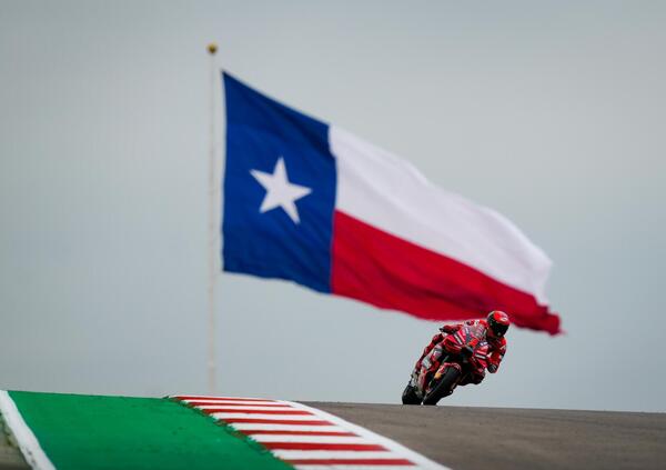 La MotoGP ad Austin &egrave; un rodeo per stomaci forti: la gara sprint sar&agrave; un inno alla violenza americana