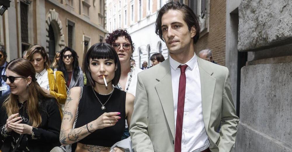 Damiano (M&aring;neskin) e Giorgia Soleri sono una coppia fake? Due indizi sono una coincidenza, ma tre...