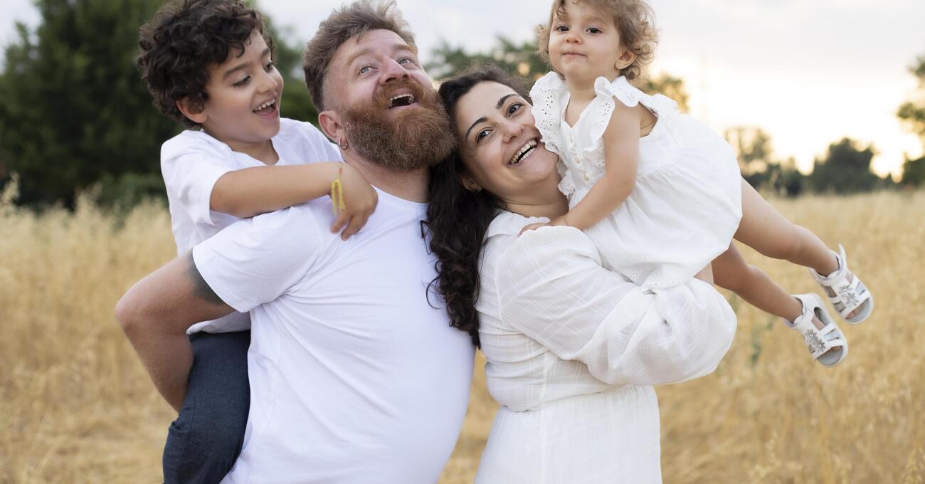 Il pap&agrave; influencer Di Franco: &ldquo;Le detrazioni per i figli non bastano. Al potere ci sono donne cristiane, eppure l&rsquo;Italia non &egrave; un Paese per genitori&rdquo;