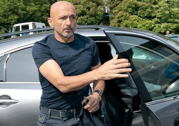 Napoli da scudetto: tutte le auto della squadra di Spalletti. E c&#039;&egrave; chi non ha la patente...