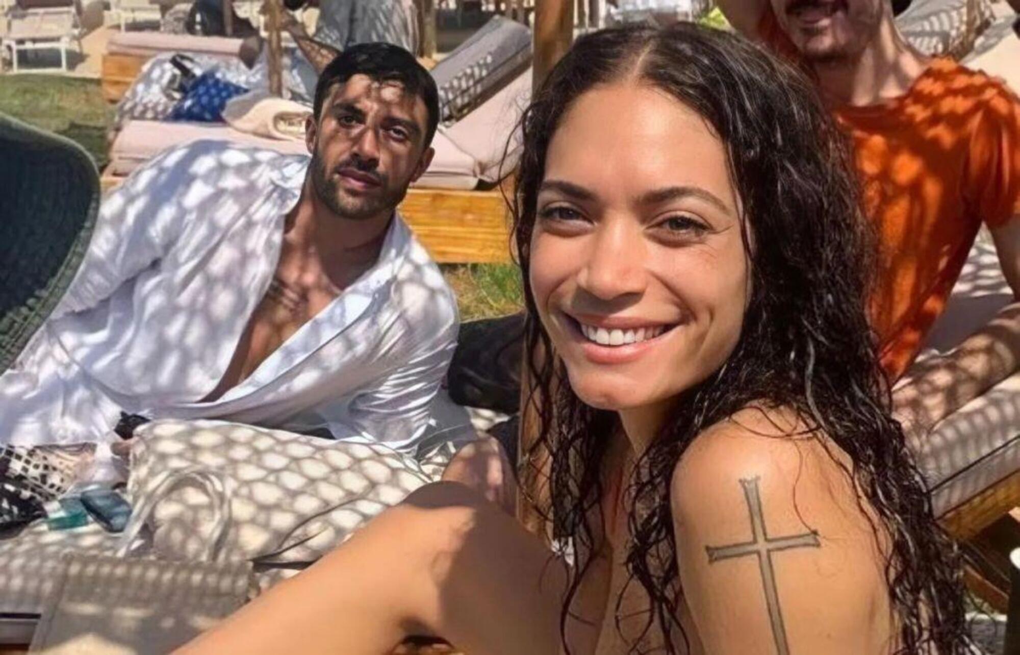 Elodie in vacanza con Andrea Iannone