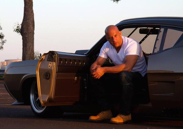 Quante auto ha distrutto Vin Diesel nella saga di Fast and Furios? Mille dollari per scoprirlo