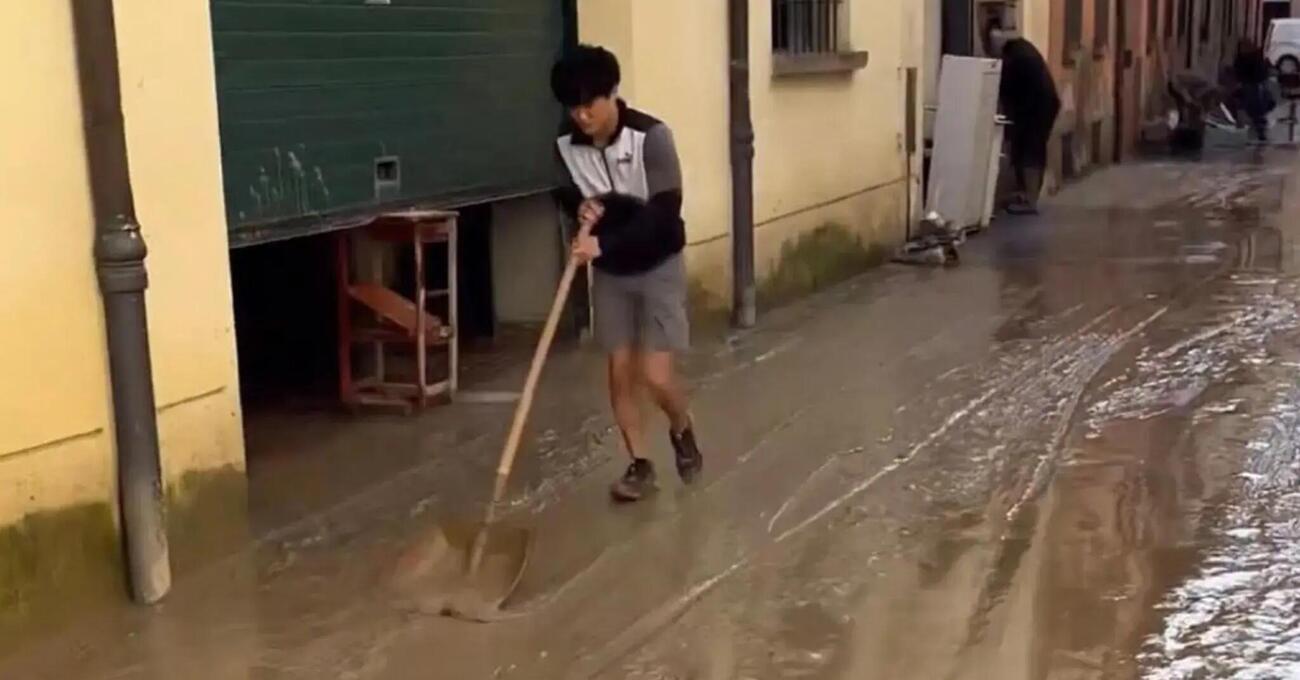 Yuki Tsunoda tra le strade di Faenza &egrave; una lezione per tutti noi 