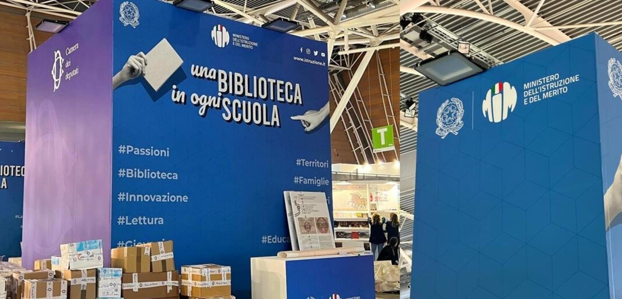 Il logo del Mim al Salone del Libro di Torino