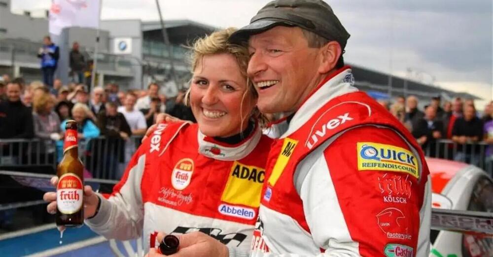 Le polpette, un cappello e un grande amore: l&#039;incredibile storia di&nbsp;Klaus Abbelen (e di&nbsp;Sabine Schmitz)&nbsp;