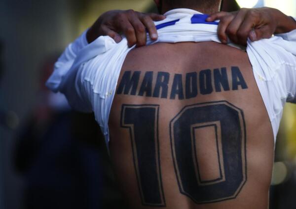 Hasta siempre Maradona. Perch&eacute; il Pibe, tra Che Guevara e Bergoglio, non verr&agrave; dimenticato