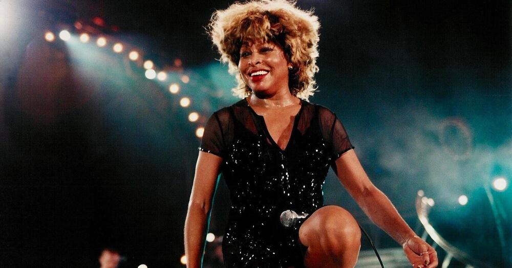 Tina Turner regina anche al volante: dalle Jaguar alla Lamborghini, ecco le sue auto