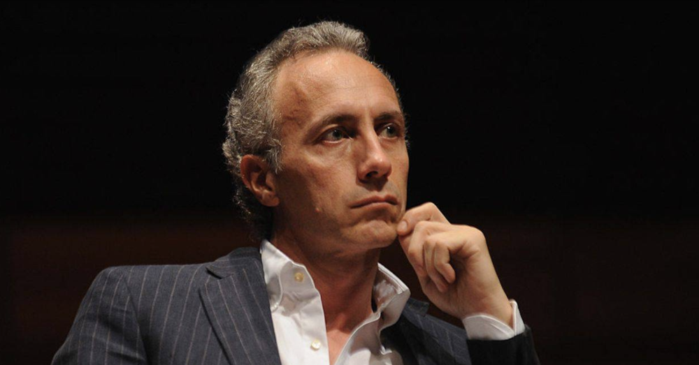 Travaglio &egrave; diventato meloniano? Difende le nomine Rai: &ldquo;Ogni protesta &egrave; solo ipocrisia&rdquo;