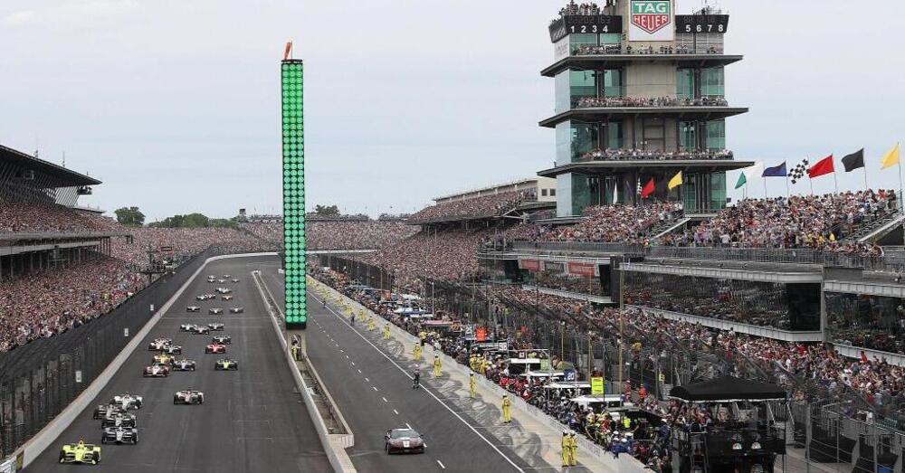 [VIDEO] Tragedia sfiorata alla 500 miglia di Indianapolis: una gomma vola sul pubblico