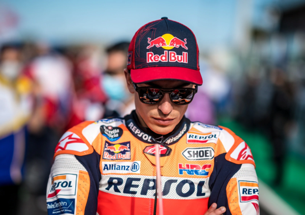 Marc Marquez promuove il telaio Kalex ma non la Honda: &ldquo;Cos&igrave; la moto ti avvisa e puoi sbagliare, ma non &egrave; questa la soluzione&rdquo;