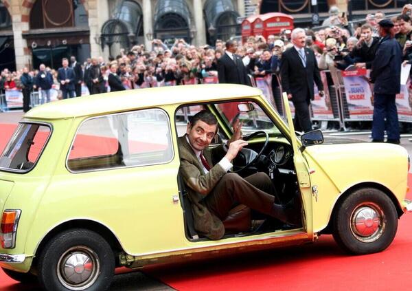 &ldquo;Le auto elettriche? Un inganno. Non fate come me&rdquo;: parola di Mr. Bean