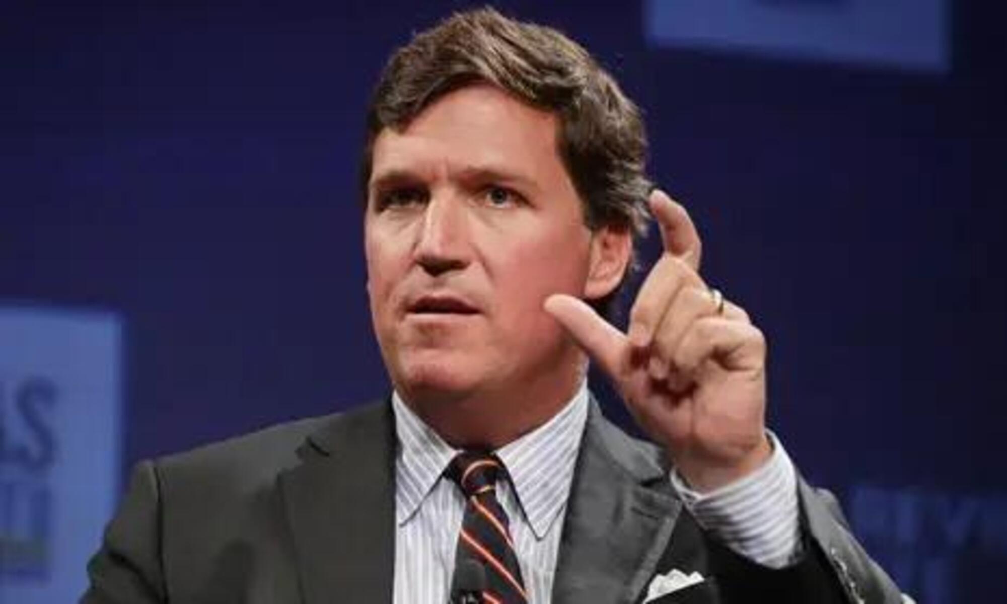 Il conduttore Tucker Carlson