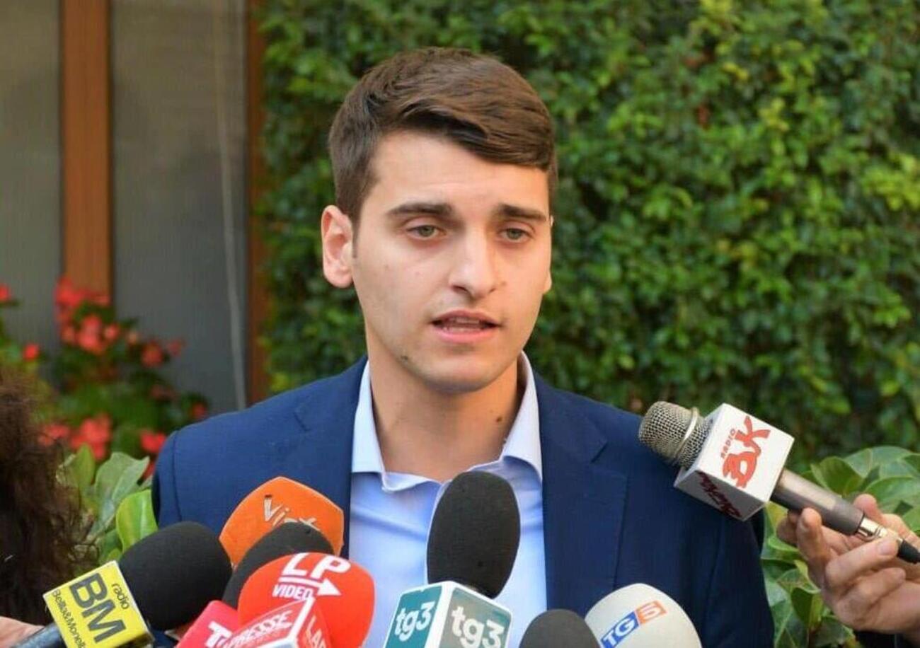 Bravo Giubilei che si &egrave; dimesso da consigliere di Sangiuliano, in Italia non lo fa nessuno: ecco cosa c&rsquo;&egrave; dietro