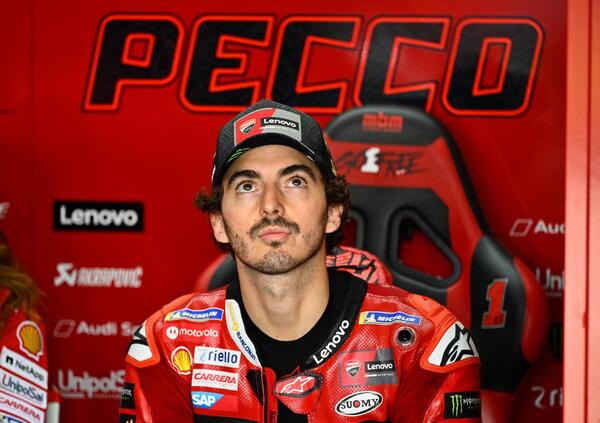 La lezione di stile di Pecco Bagnaia al Sachsenring, che sta scrivendo la storia mentre gli altri urlano