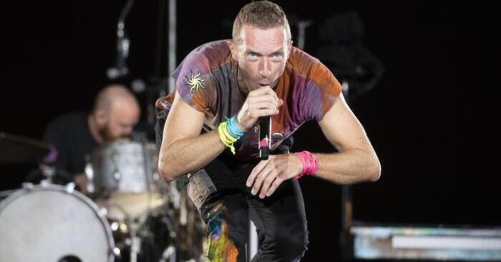 I Coldplay diventano &ldquo;napoletani&rdquo;, ma Napoli fa una figura di mer*a  tra bagarini e disagi al concerto