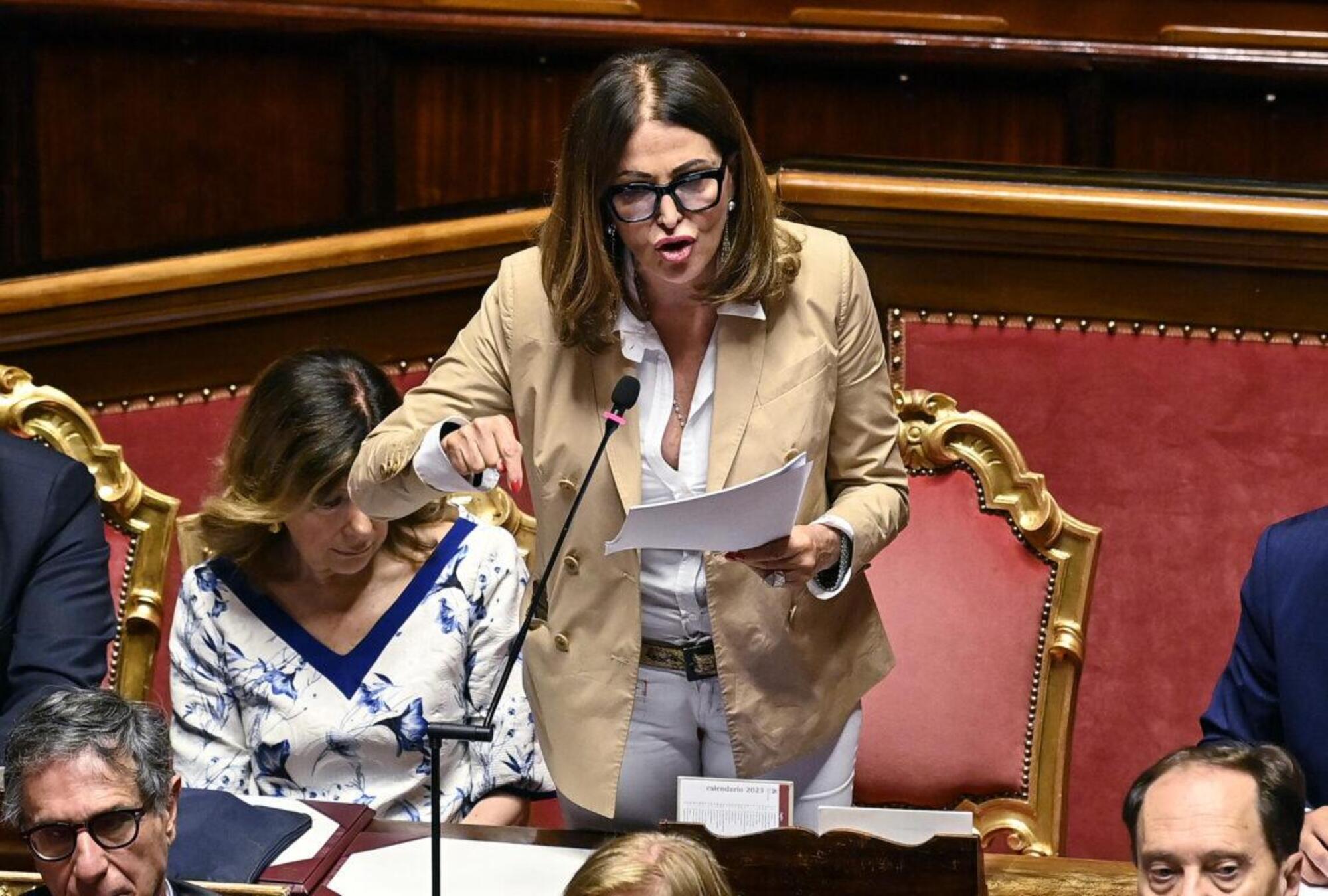 Il ministro Daniela Santanch&egrave; ha riferito in aula sull&#039;inchiesta che la riguarda