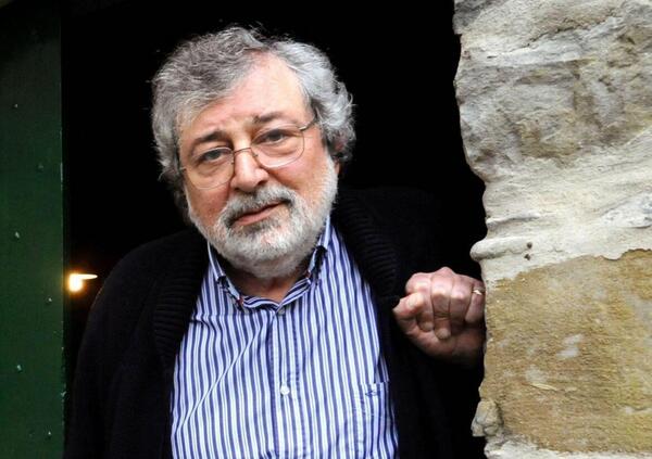 Anche Francesco Guccini contro l&rsquo;obbligo dei 30 km/h a Bologna: &ldquo;Impossibile, ho fatto la prova con mia moglie...&rdquo;