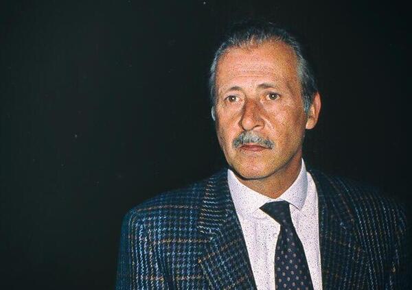 Un altro segreto su Borsellino: dopo l&#039;agenda rossa sparite anche le telefonate in entrata. C&rsquo;era il nome del &ldquo;traditore&rdquo;? 