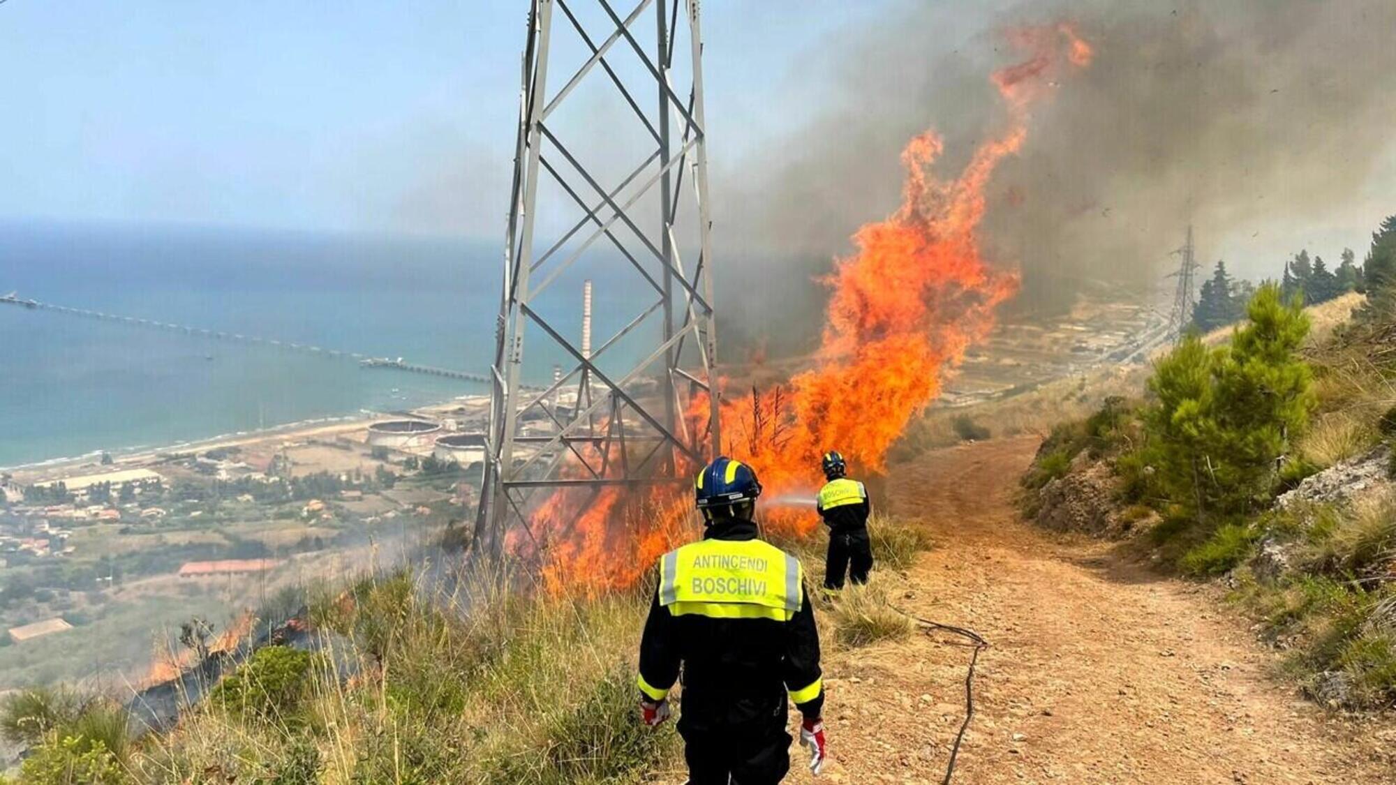 Incendi in Sicilia