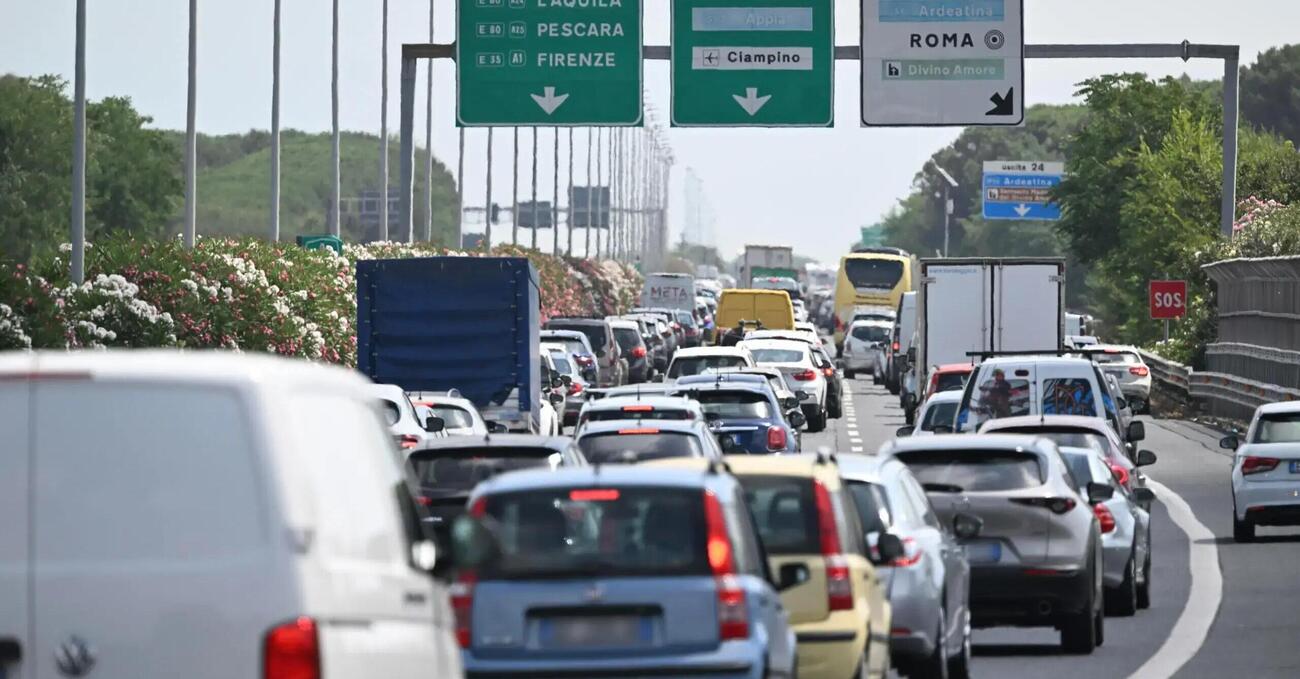 Ecco perch&eacute; il prezzo della benzina &egrave; alle stelle e dove si pu&ograve; trovare a 1,89 euro