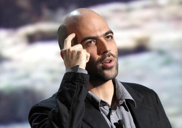 Saviano straparla di &ldquo;svolta autoritaria&rdquo; di Meloni ma i suoi follower lo travolgono di critiche: &ldquo;Fatti curare&rdquo;