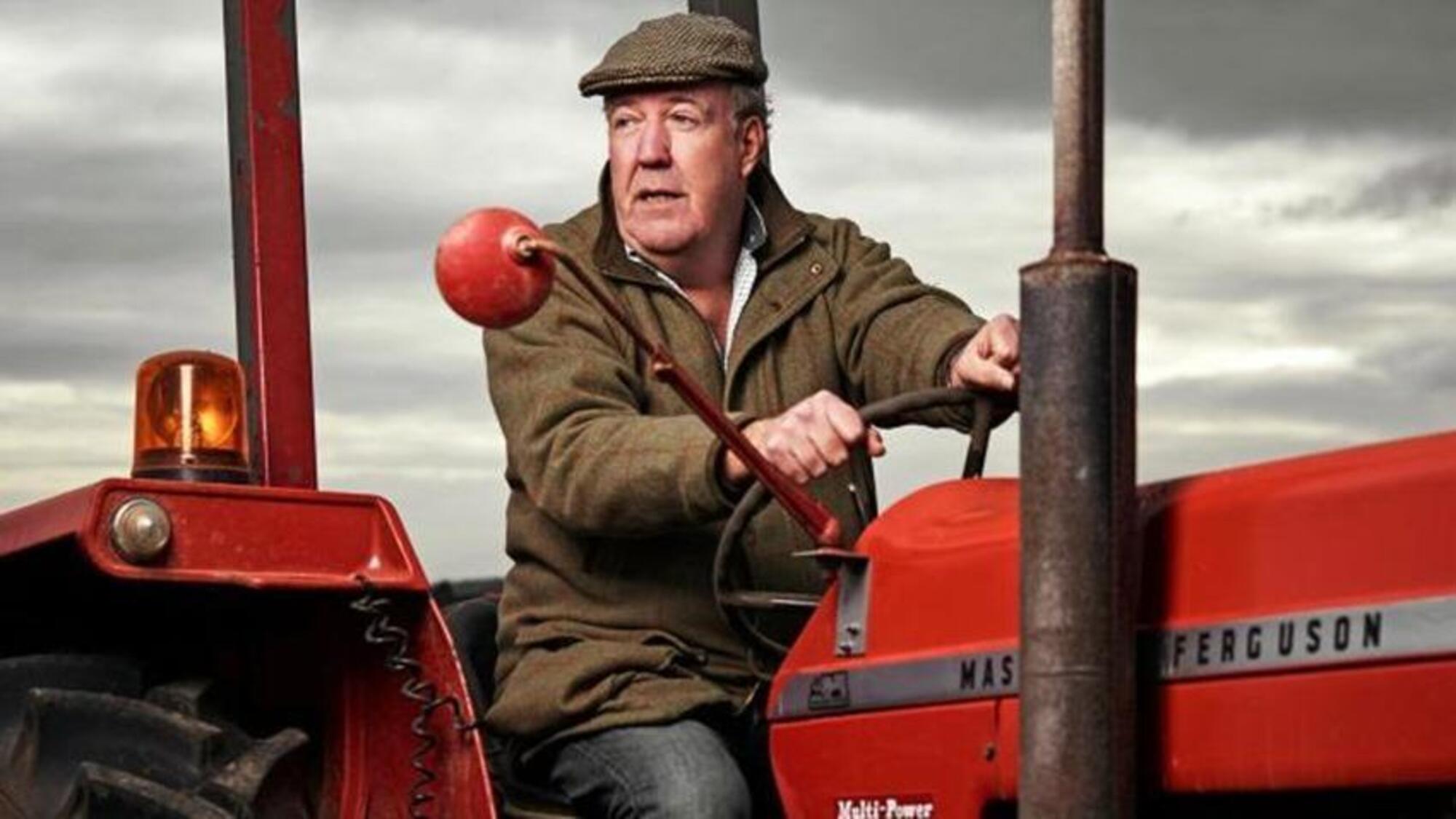 20221013 121158536 1069Jeremy Clarkson in trattore