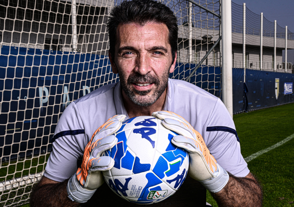 Gigi Buffon oltre alle mani ci ha sempre messo la faccia