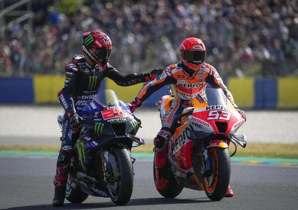 Amaro scambio social per Marc Marquez e Fabio Quartararo: si ridono addosso (per non piangere)